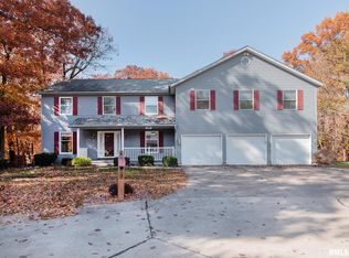 1004 E 3rd Street Ct, Coal Valley, IL