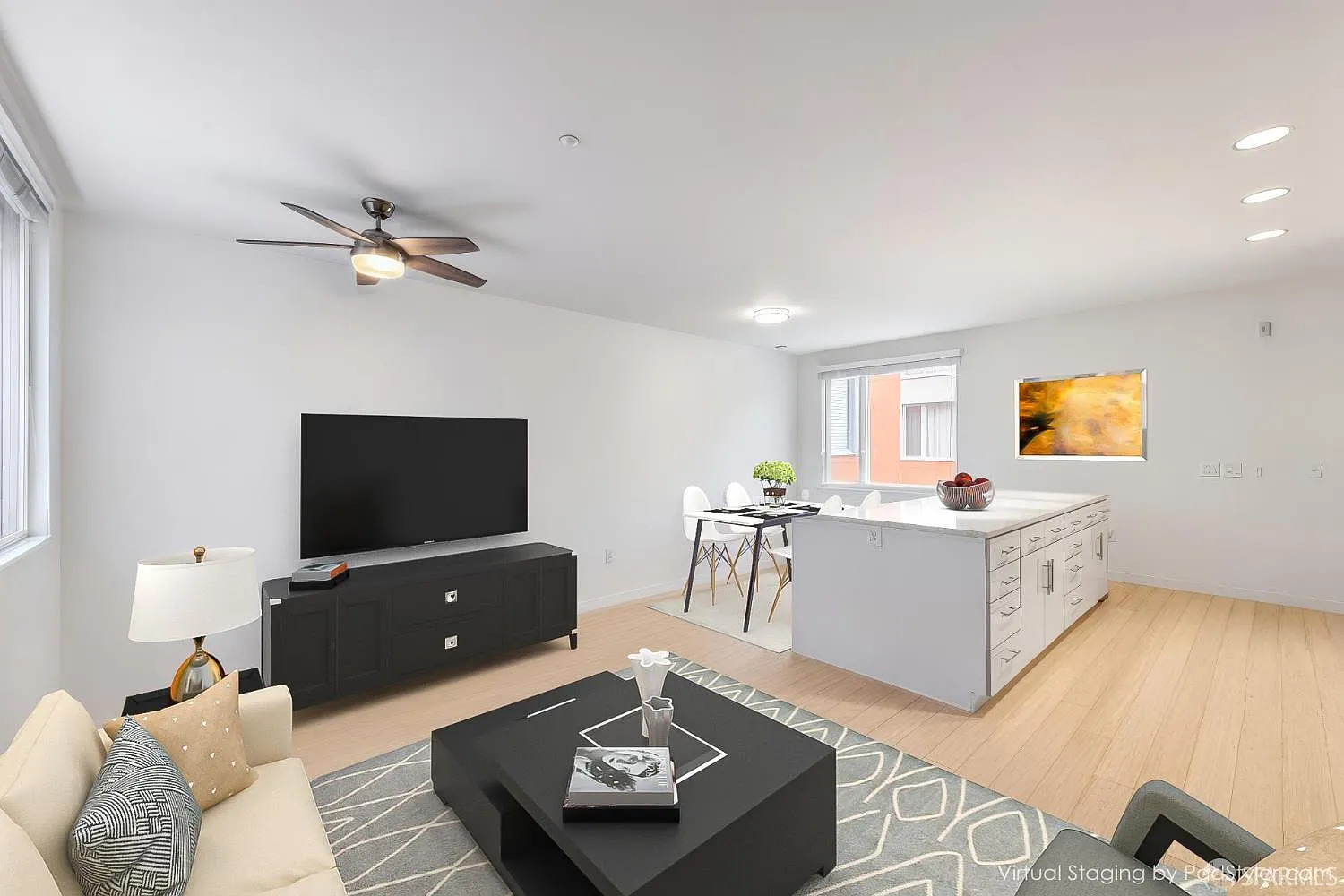 2 bed, 2.0 bath, 1177 sqft, $5,500 — Photo 3