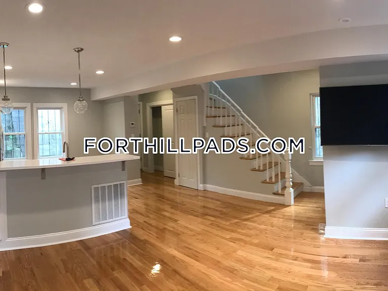6 Saint James Pl — Photo 22