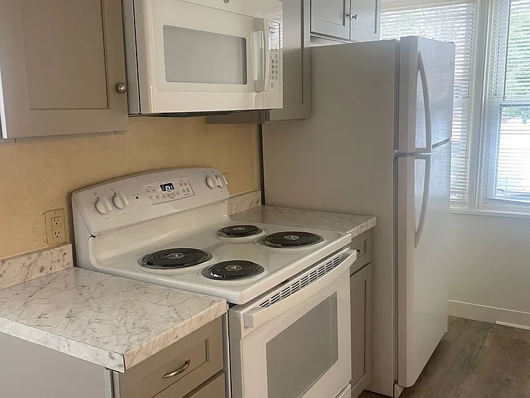 Kitchen 2_03122023