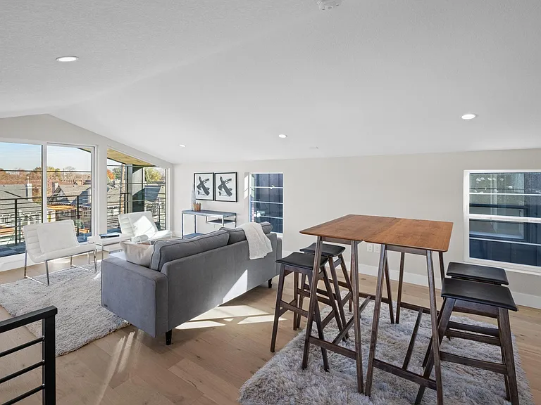 1476 Newton St — Photo 12