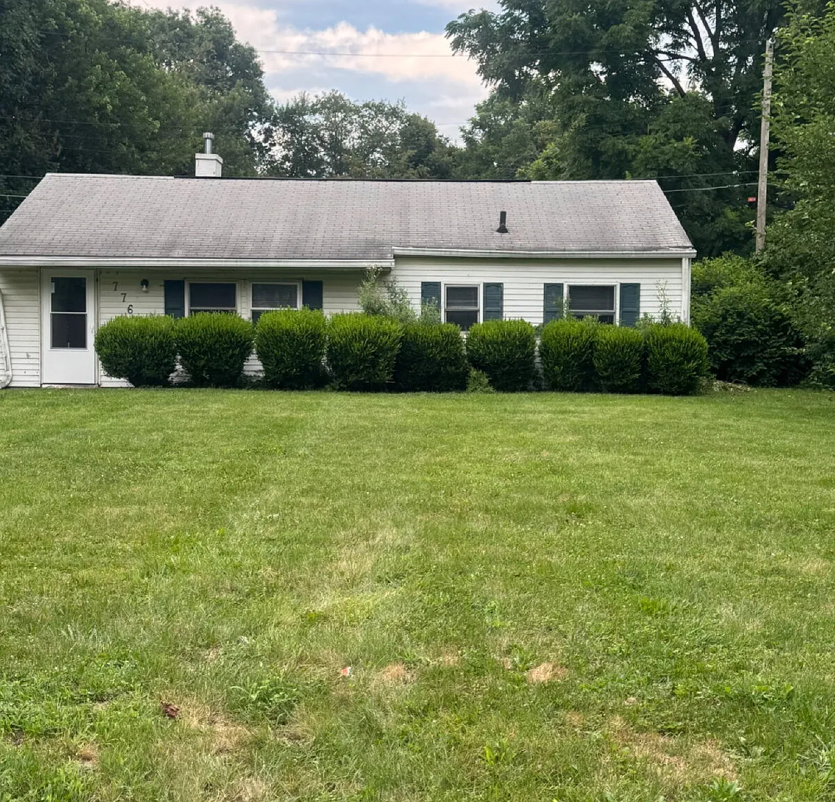 3 bed, 1.0 bath, 960 sqft, $1,450 — Photo 2