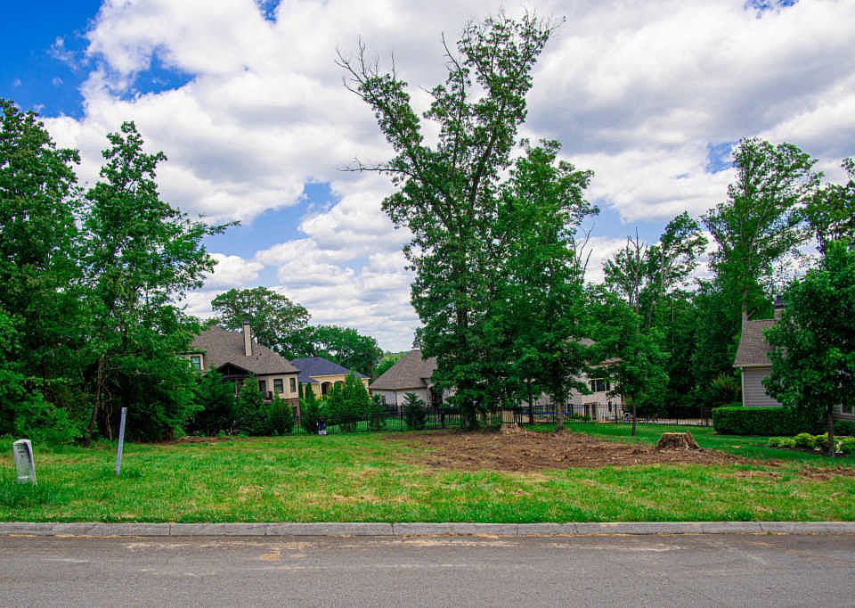 1st image of 1625 Charlottesville Blvd