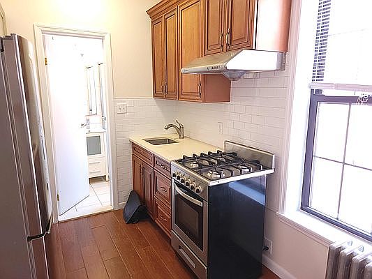 1st image of 49 Catherine St APT 4C