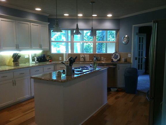 2nd image of 216 Lake Dr