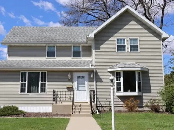 154 River Rd, Columbus, WI 53925