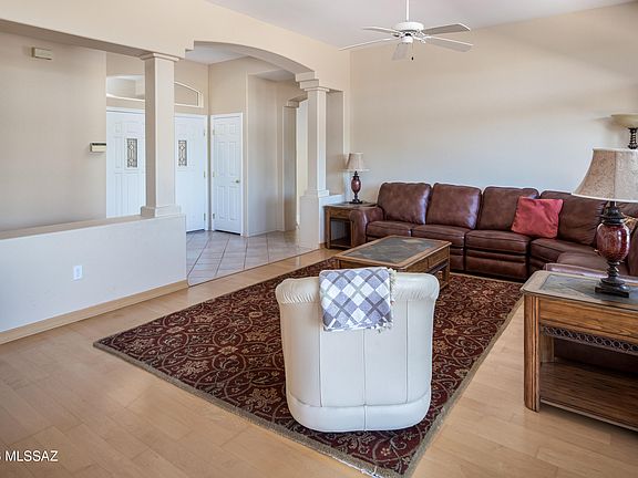 4th image of 1701 E Crown Ridge Way