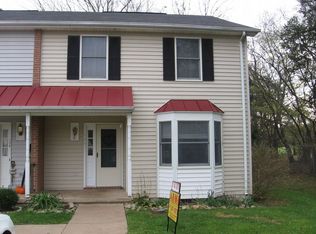 109 Freemans Ford Rd, Remington, VA 22734