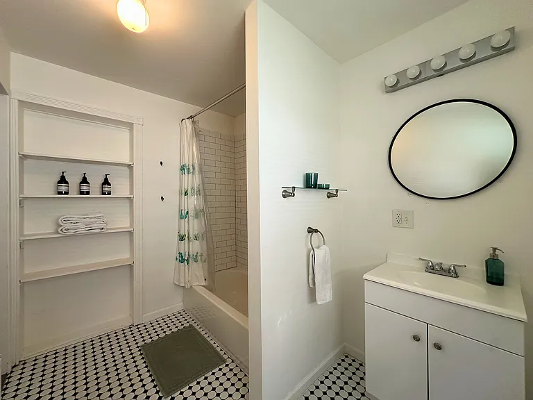 32 Liberty St #1 — Photo 10