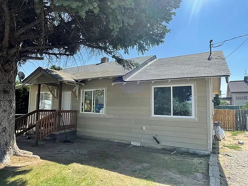 1229 Maple St Photo 1