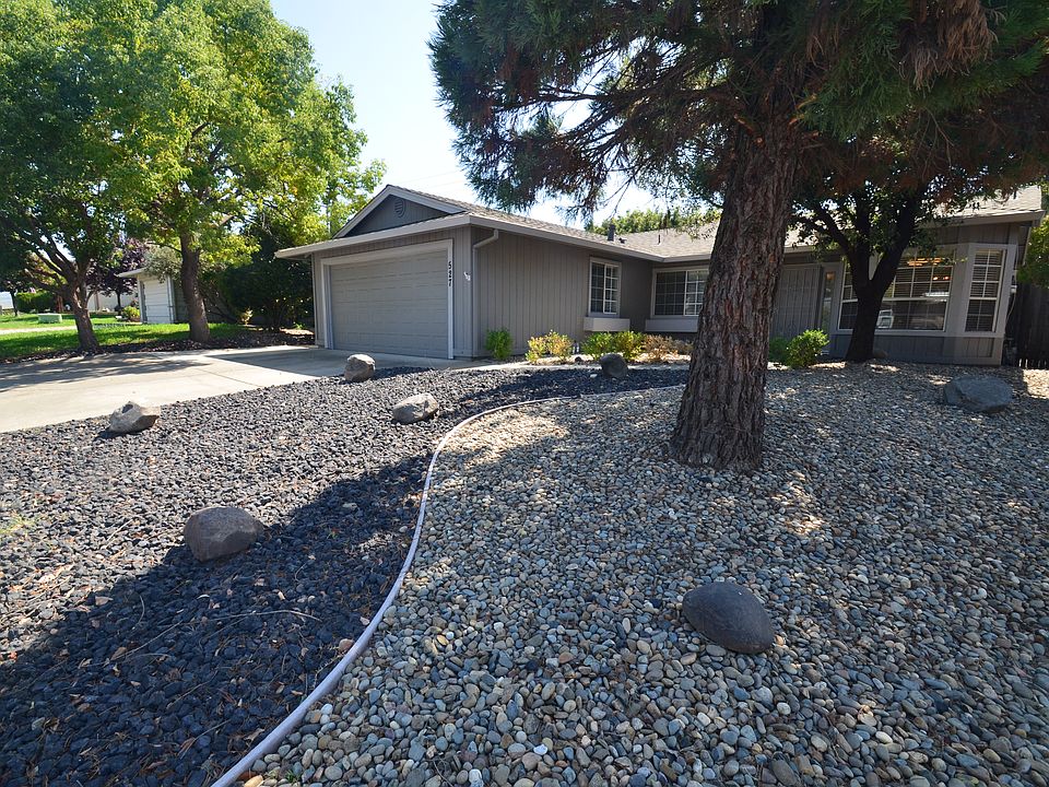 1st image of 527 Oakborough Ave