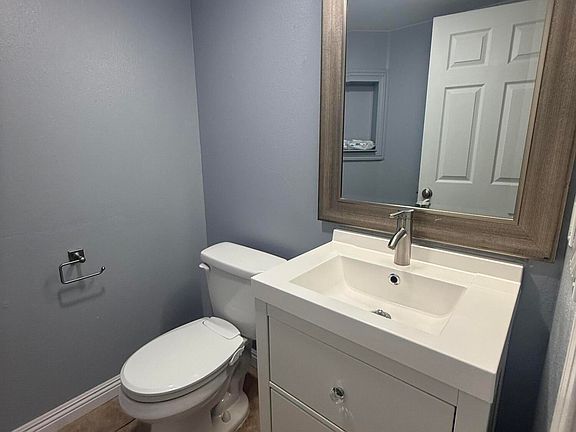 5th image of 43471 30th St W Unit 1