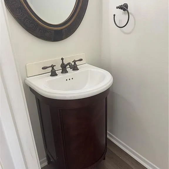 2907 Queen Anne Ct — Photo 8