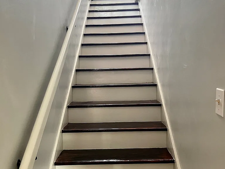 204 Barker St — Photo 13