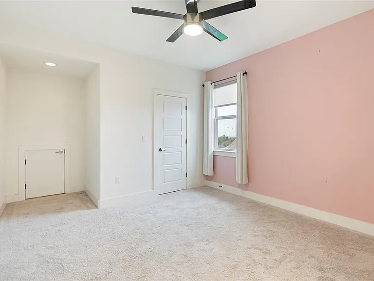 12905 Padua Dr — Photo 23