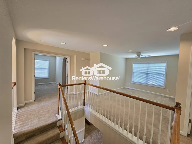 2761 Autumn View Dr — Photo 7