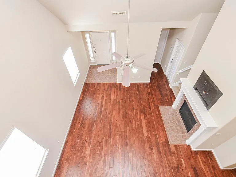 4126 Barossa Valley Ln — Photo 2