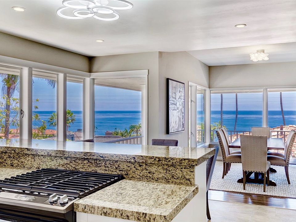 1st image of 6208 Avenida Cresta