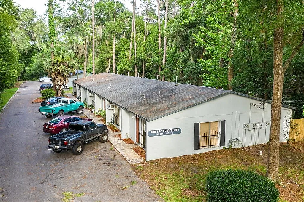 1 bed, 1.0 bath, 612 sqft, $900 — Photo 1