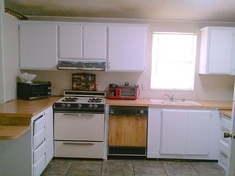 1st image of 2727 E Pacific St Space 101