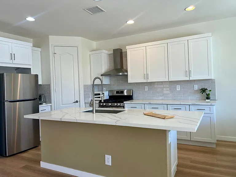 81441 Avenida Gonzalez — Photo 6