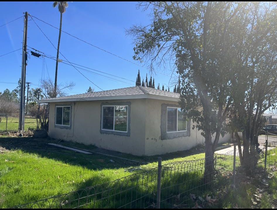 1st image of 24951 Fir Ave #1