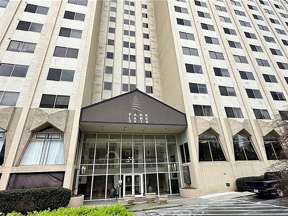 2nd image of 2479 Peachtree Rd NE APT 217
