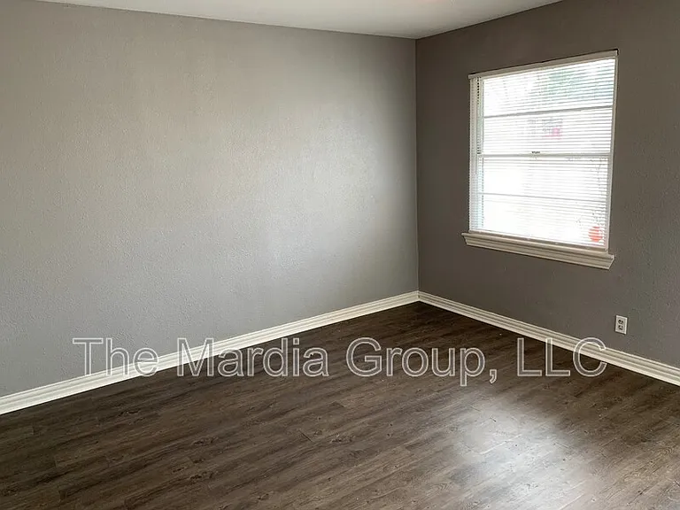 2628 Healey Dr — Photo 4