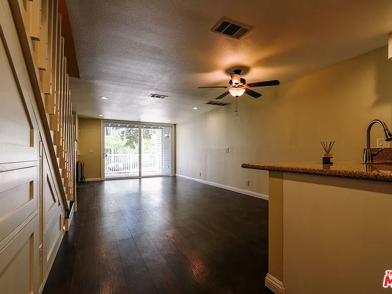 25595 Pine Creek Ln — Photo 1