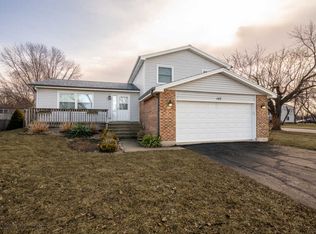 143 S Elroy Ave, Bartlett, IL 60103