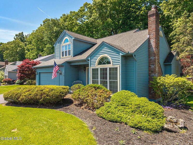 3rd image of 26 Upper Wedgewood Lane
