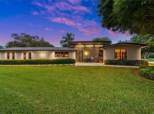 208 Cypress Way W, Naples, FL 34110