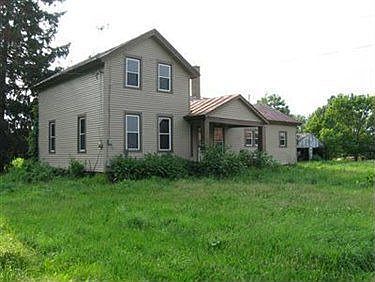 1st image of 19640 Vermont St