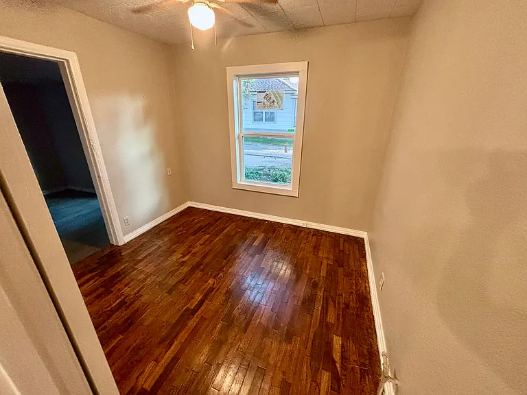 Bedroom 2 = 9' 7" x 8' 9"