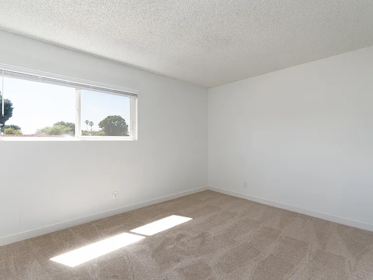 417 W North Ave #100 — Photo 21