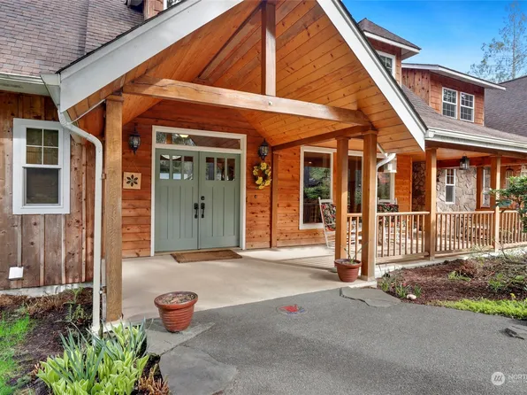 8840 Steamboat Island Road NW, Olympia, WA 98502