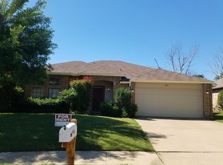 1706 Raton Dr, Arlington, TX 76018