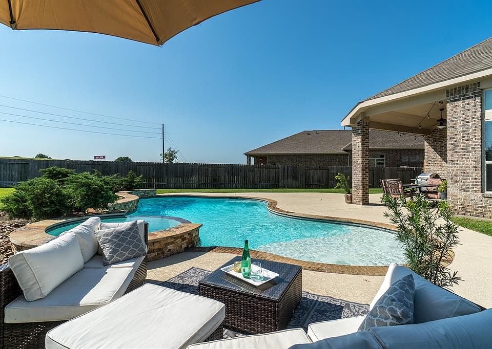 1st image of 22135 Ash Green Dr