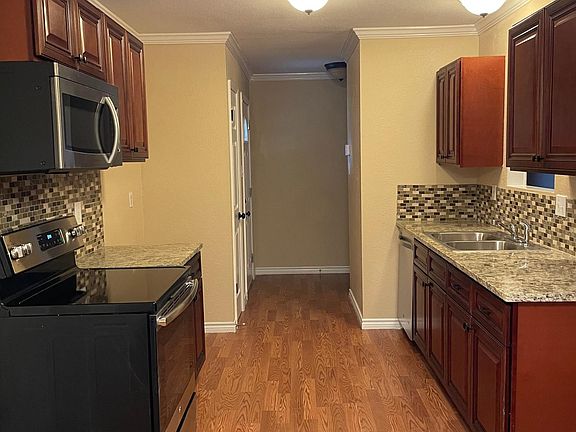 2nd image of 3422 Harvest Dr