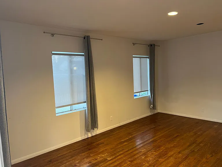 3641 Wesley St — Photo 10