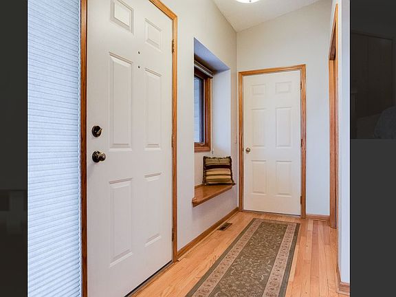 2nd image of 3999 99th Ln NE