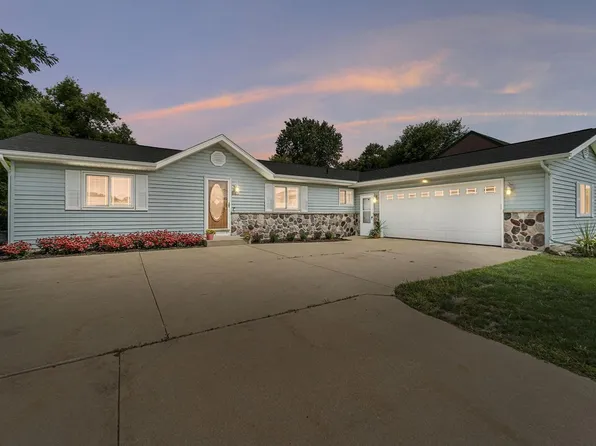 2076 Zuern DRIVE, Hartford, WI 53027