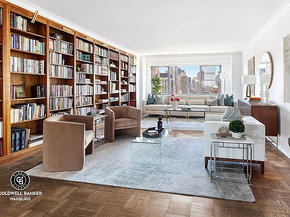 2nd image of 931 Lexington Ave #27G