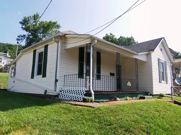 1712 Virginia Ave, Bluefield, VA 24605