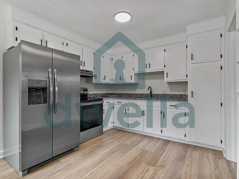 145 Gala Dr — Photo 2