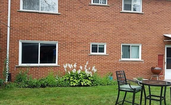3rd image of 3100 Linwood Ave Unit 28B