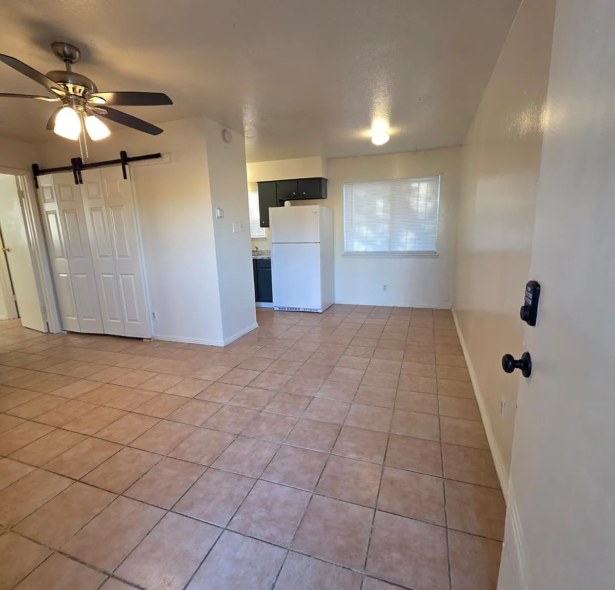 301 Utah St SE — Photo 1