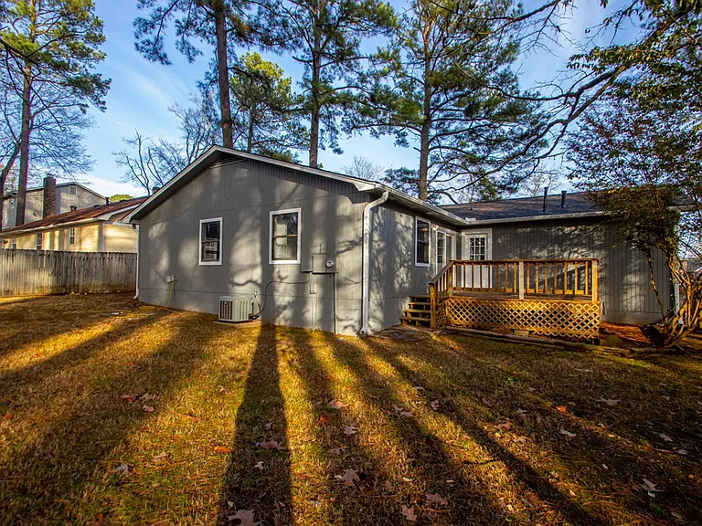 20 Laver Cir — Photo 37