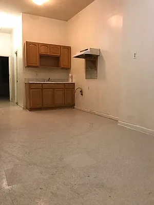 Rented by Fifth & Forever LLC | media 20