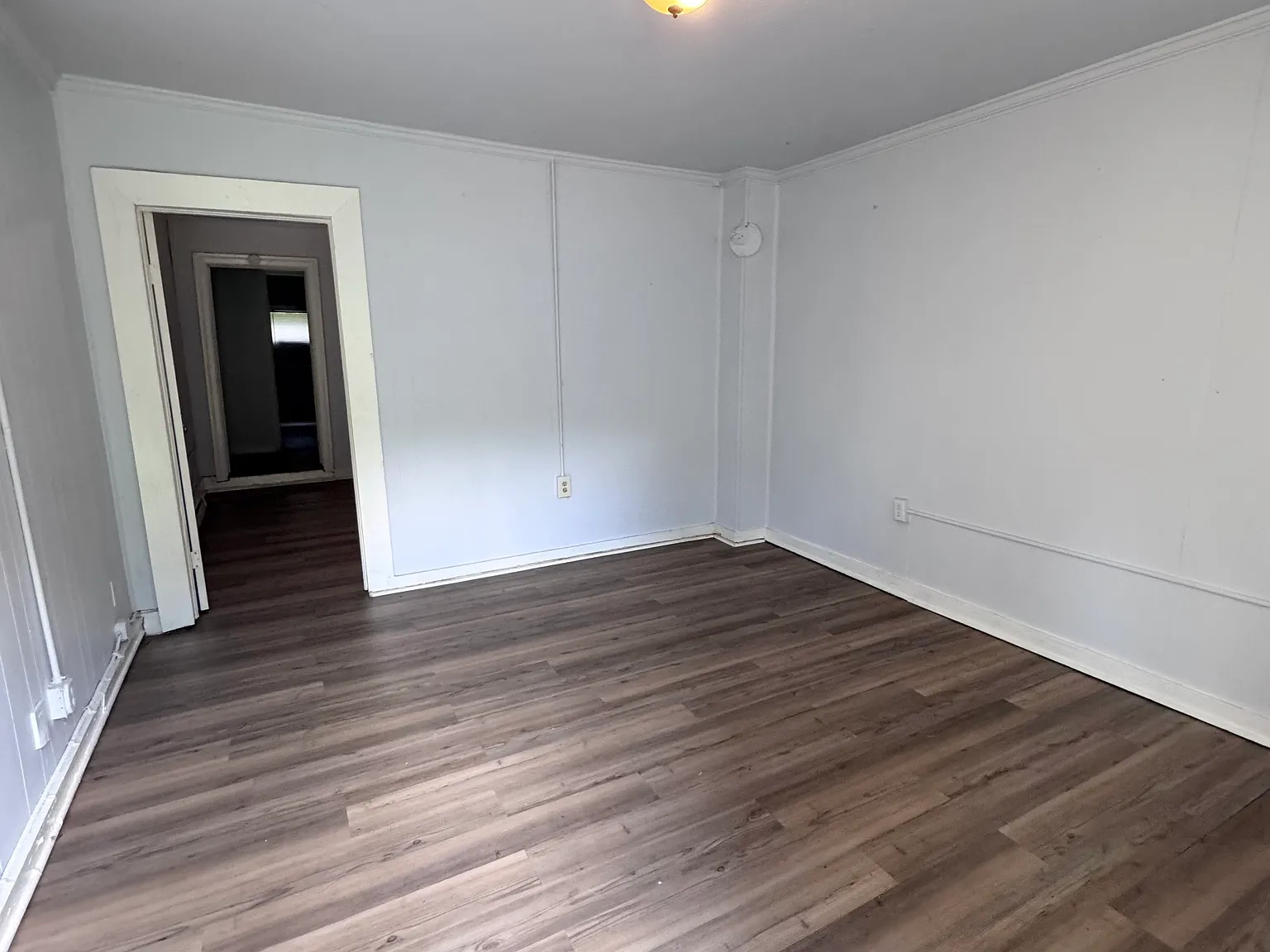 1 bed, 550 sqft, $975 — Photo 2
